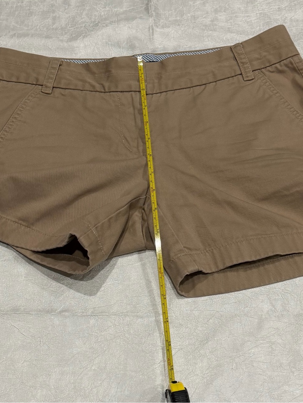 J.Crew Chino Shorts Size 2 Khaki Tan Preppy Coastal Summer Classic - Picture 6 of 6